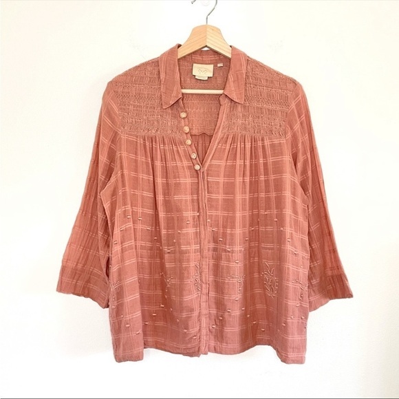 Anthropologie Vanessa Virginia Edisto Dusty Rose
Embroidered Boho Swing Top - Picture 2 of 13